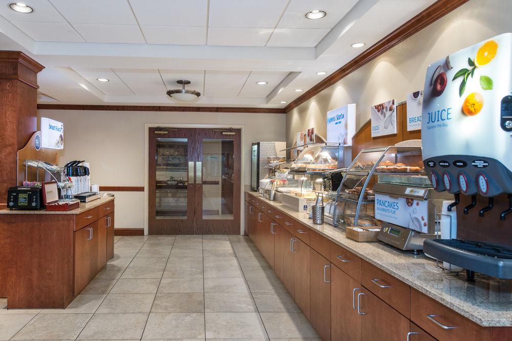 Holiday Inn Express & Suites Tilton By Ihg Luaran gambar