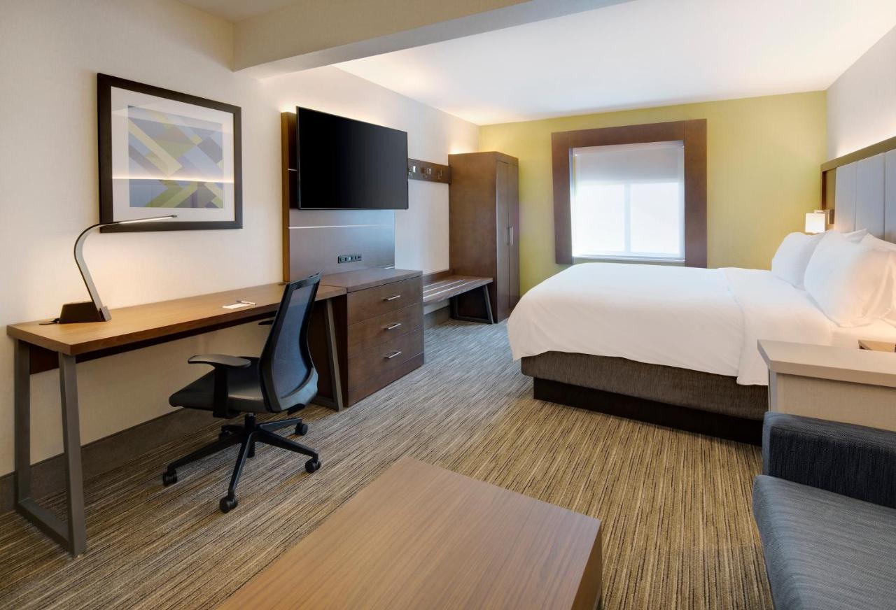 Holiday Inn Express & Suites Tilton By Ihg Luaran gambar