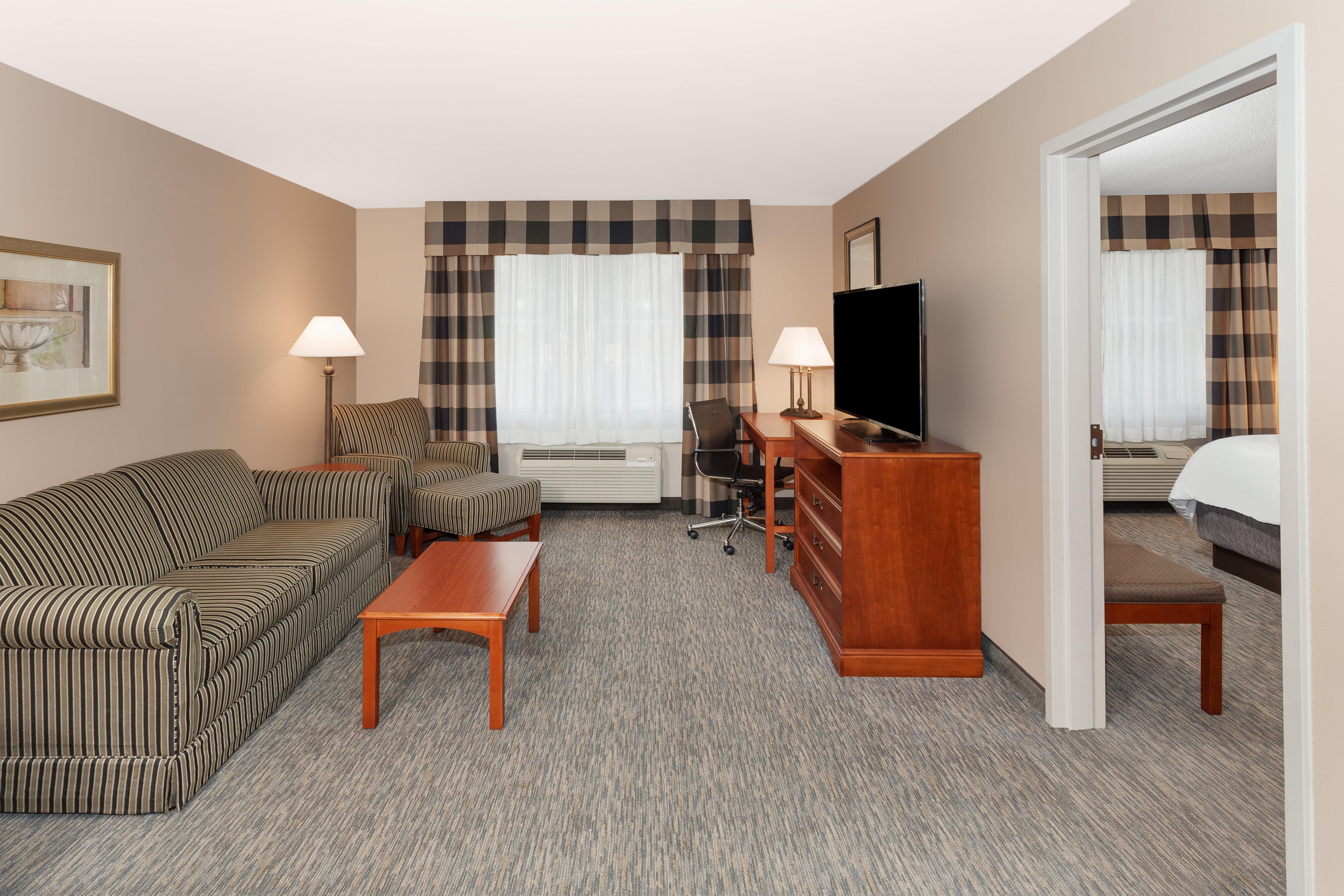 Holiday Inn Express & Suites Tilton By Ihg Luaran gambar