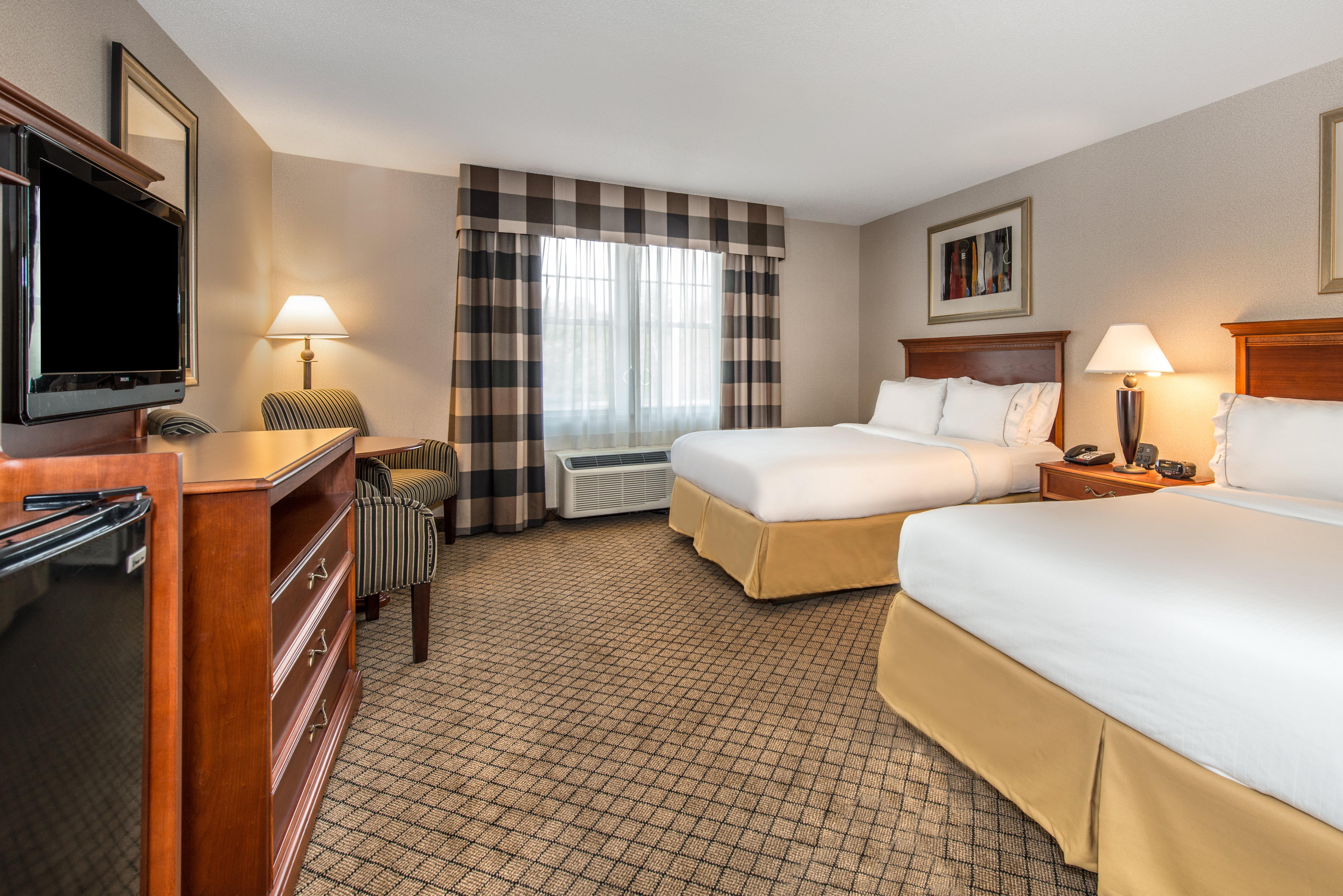 Holiday Inn Express & Suites Tilton By Ihg Luaran gambar