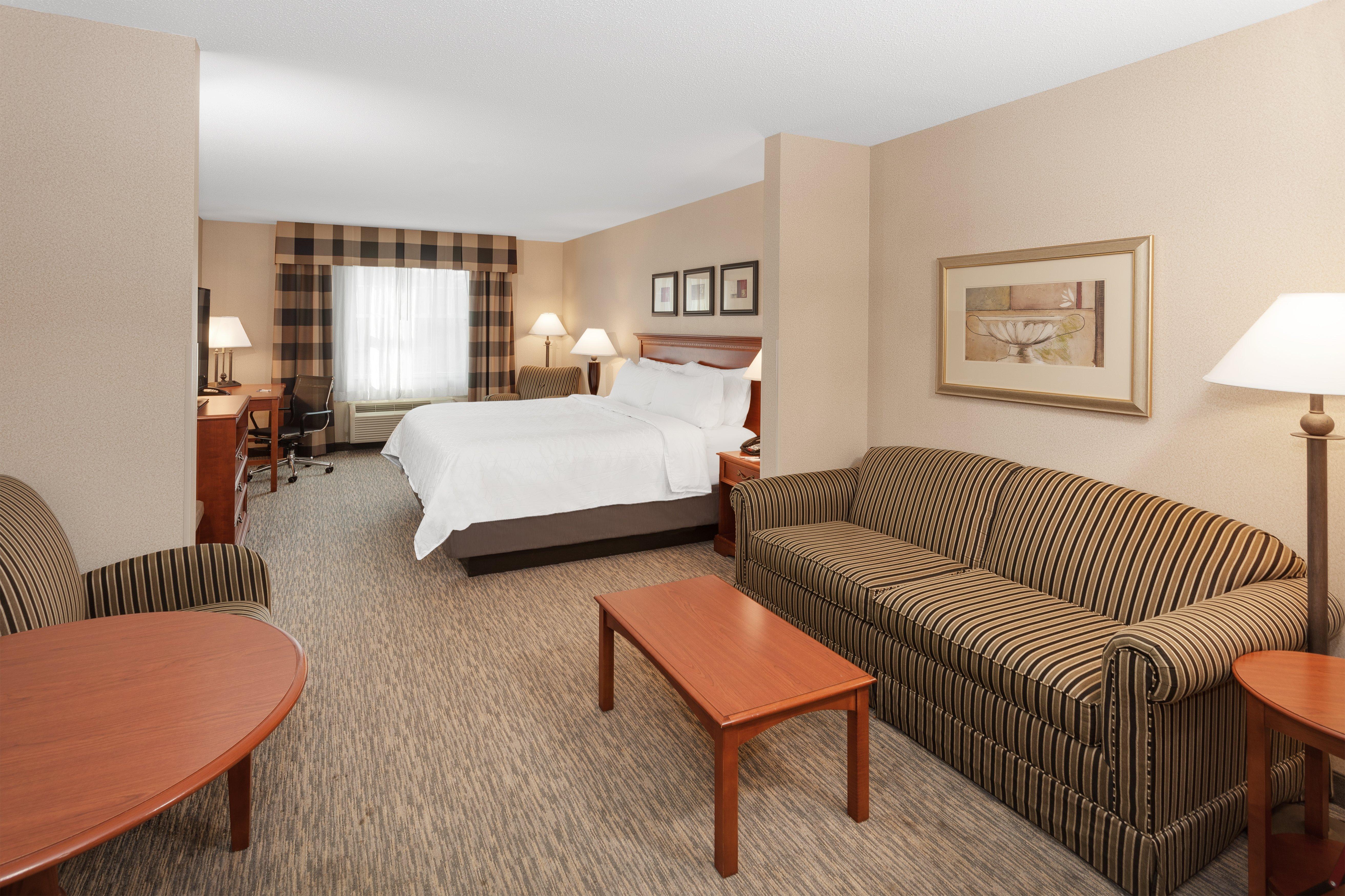Holiday Inn Express & Suites Tilton By Ihg Luaran gambar
