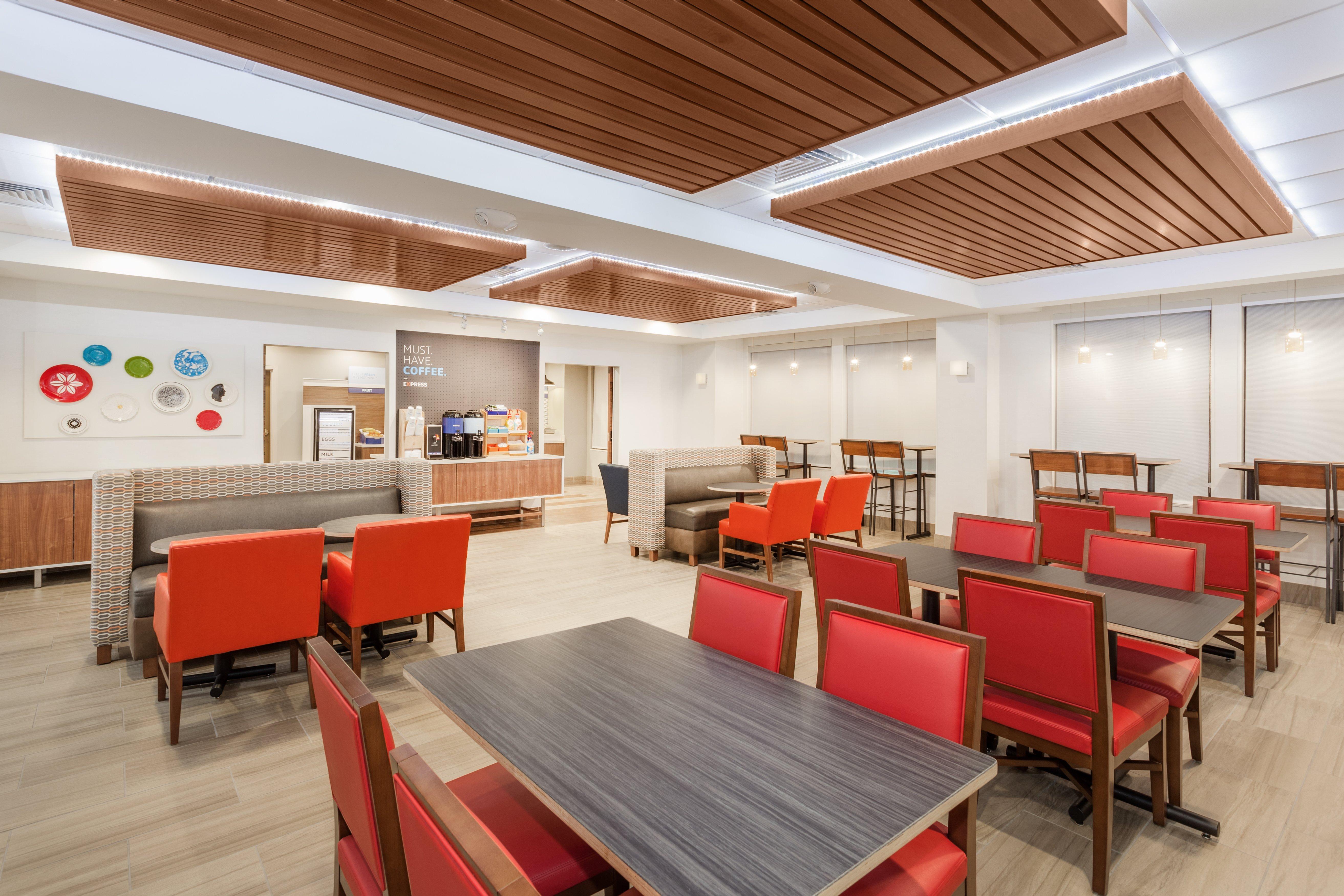 Holiday Inn Express & Suites Tilton By Ihg Luaran gambar