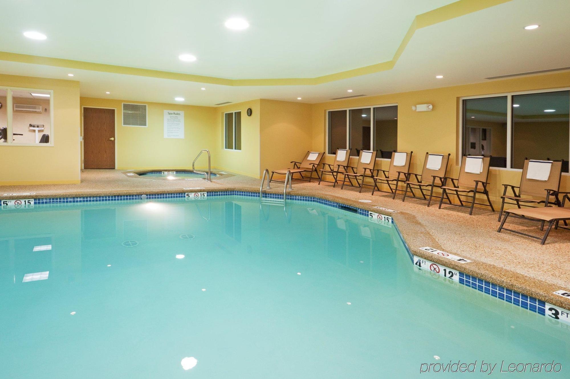 Holiday Inn Express & Suites Tilton By Ihg Kemudahan gambar